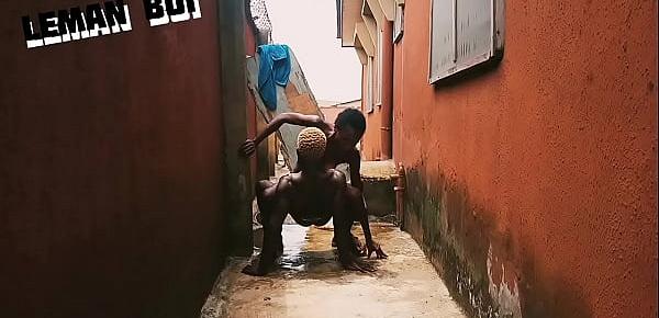  Fuck my neighbor&039;s daughter while bathing in public bathroom (outside)